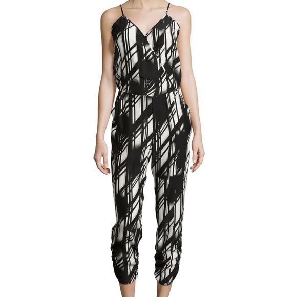 🎉🎉 HOST PICK 🎉🎉 Parker Silk Jumpsuit Pantsuit NWOT - Picture 4 of 10